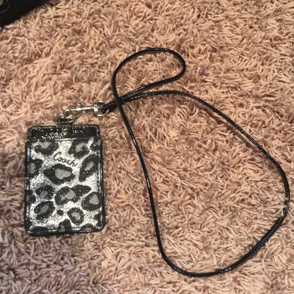 Coach id holder